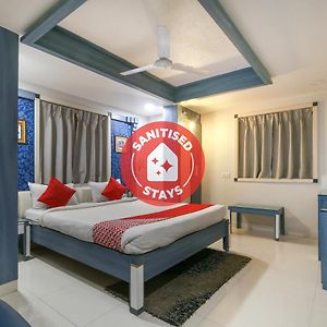 Capital O 3993 Hotel Churuwala Inn